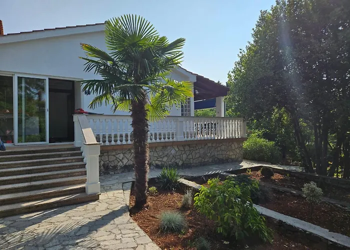Ferienhaus House Bianca With Garden *