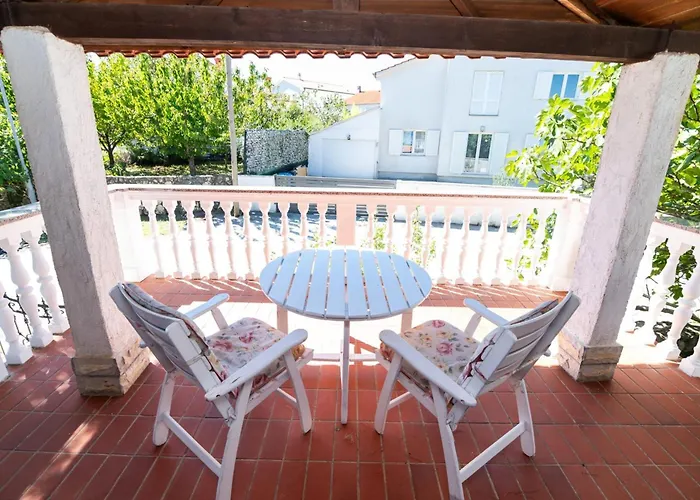 House Bianca With Garden Malinska