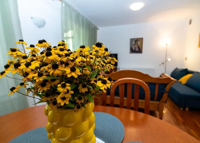 House Bianca With Garden